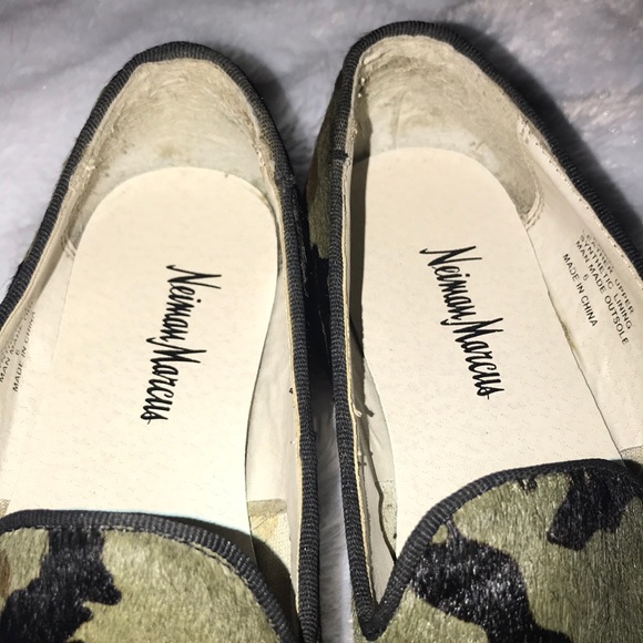 Neiman Marcus Fanny loafer size 6 -camo faux hair - Picture 5 of 6
